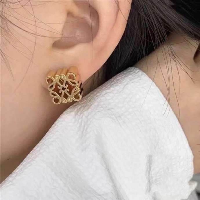 Picture of Loewe Earring _SKULoeweearring09lyw210561